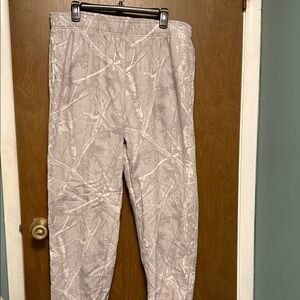 Aeropostale Tan Camouflage Pants size L